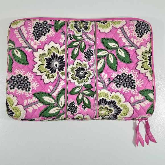 Vera Bradley Handbags - Vera Bradley Priscilla Pink Laptop Zip Case